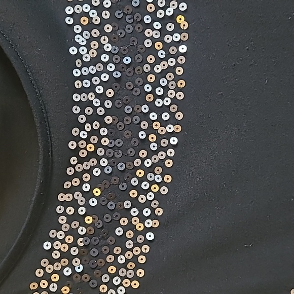 Mystree top, med/large, black with silver & black sequins. - Picture 4 of 4